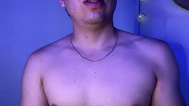 Snapshot of Axel_es chatting on 02-26-26, 01:10 Axel es online show from 02-26-26, 01:10