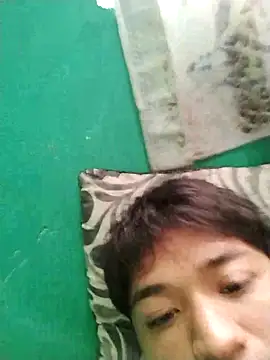 Snapshot of carlo20n chatting on 11-28-25, 02:20 carlo20n online show from 11-28-25, 02:20