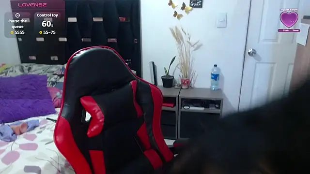 Snapshot of BasmaHernandez chatting on 10-24-25, 11:50 BasmaHernandez online show from 10-24-25, 11:50