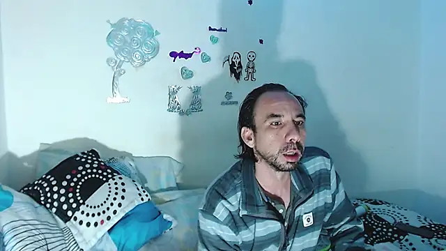 Snapshot of EvaHarryy chatting on 05-01-26, 03:00 EvaHarryy online show from 05-01-26, 03:00