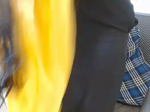 Snapshot of shallyji chatting on 09-28-25, 05:24 shallyji online show from 09-28-25, 05:24