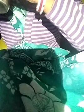 Snapshot of Gopika_Dudi chatting on 11-28-25, 12:57 Gopika Dudi online show from 11-28-25, 12:57