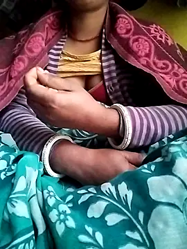 Snapshot of Gopika_Dudi chatting on 12-04-25, 01:48 Gopika Dudi online show from 12-04-25, 01:48