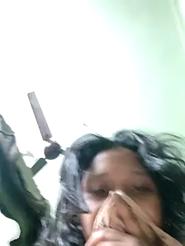 Snapshot of pujaroy363534 chatting on 11-24-25, 12:49 pujaroy363534 online show from 11-24-25, 12:49