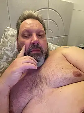 Snapshot of BigMan738@xh chatting on 05-11-26, 11:46 BigMan738xh online show from 05-11-26, 11:46