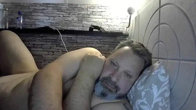 Snapshot of BigMan738@xh chatting on 05-23-26, 10:36 BigMan738xh online show from 05-23-26, 10:36