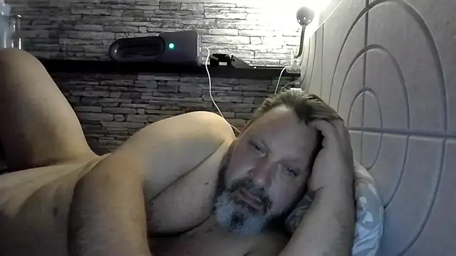 Snapshot of BigMan738@xh chatting on 05-25-26, 10:27 BigMan738xh online show from 05-25-26, 10:27