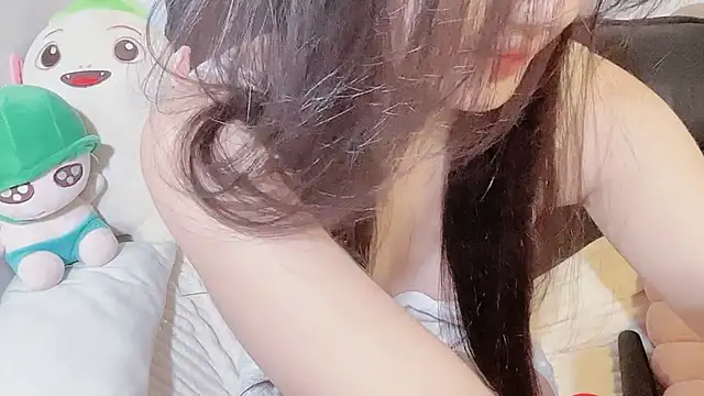 LINNIE05 online show from 01-09-26, 09:56