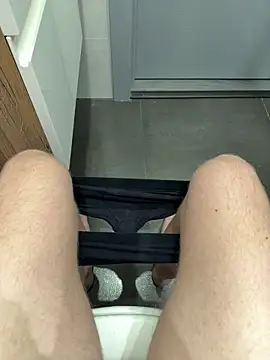 Snapshot of myPriority01 chatting on 11-03-25, 06:53 myPriority01 online show from 11-03-25, 06:53