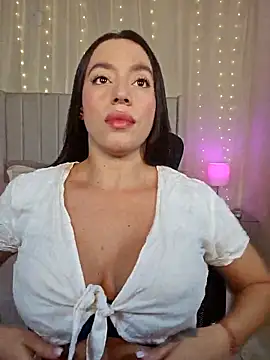 Snapshot of AriadnaTaylor chatting on 05-22-26, 06:24 AriadnaTaylor online show from 05-22-26, 06:24
