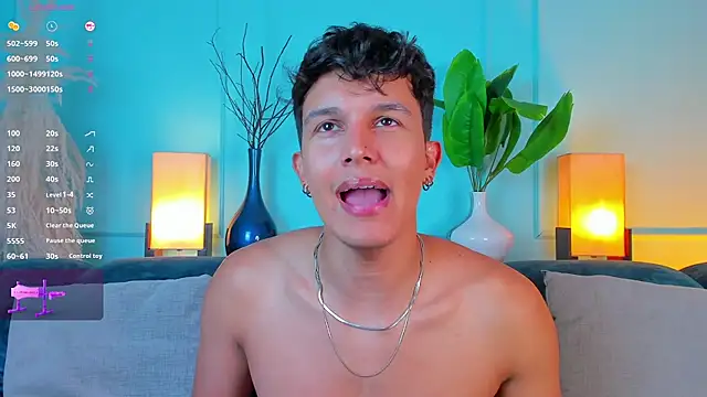 Leo Savage  online show from 04-08-26, 04:45