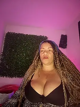 Snapshot of Eva_Luxei chatting on 10-26-25, 12:16 Eva Luxei online show from 10-26-25, 12:16