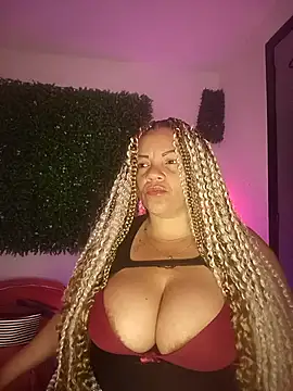 Snapshot of Eva_Luxei chatting on 11-06-25, 12:39 Eva Luxei online show from 11-06-25, 12:39