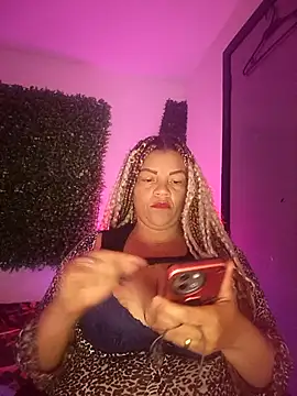 Snapshot of Eva_Luxei chatting on 12-04-25, 05:06 Eva Luxei online show from 12-04-25, 05:06