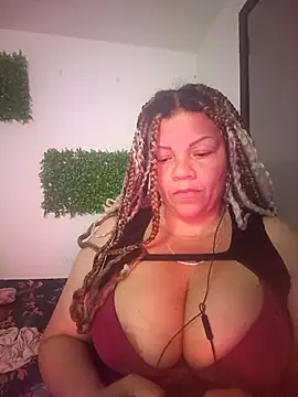 Snapshot of Eva_Luxei chatting on 01-06-26, 05:22 Eva Luxei online show from 01-06-26, 05:22