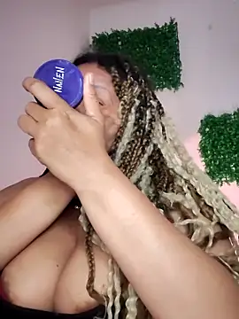 Snapshot of Eva_Luxei chatting on 02-11-26, 01:54 Eva Luxei online show from 02-11-26, 01:54