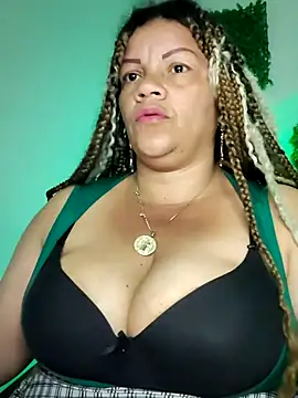 Snapshot of Eva_Luxei chatting on 02-16-26, 06:31 Eva Luxei online show from 02-16-26, 06:31