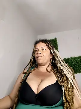 Snapshot of Eva_Luxei chatting on 03-09-26, 02:04 Eva Luxei online show from 03-09-26, 02:04