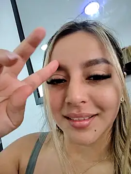 Snapshot of CelestePrince2 chatting on 01-09-26, 03:48 CelestePrince2 online show from 01-09-26, 03:48