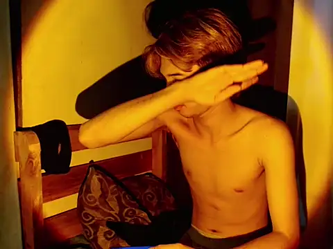 addicted to alex online show from 11-30-25, 06:34