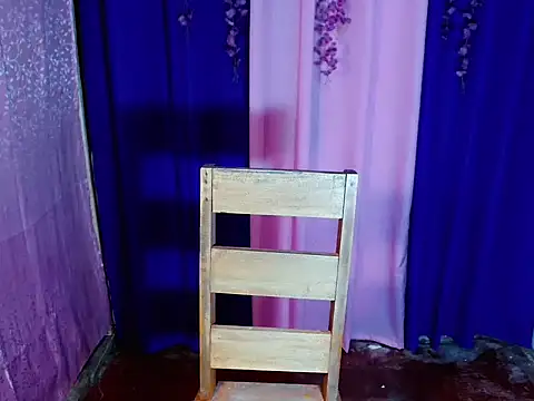 addicted to alex online show from 12-21-25, 01:40