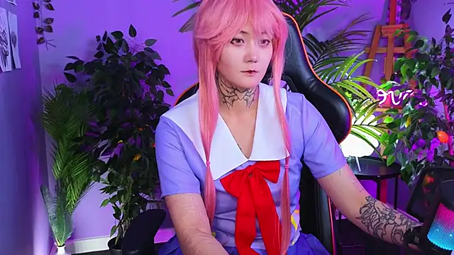 GothXRaven online show from 11-28-25, 04:09