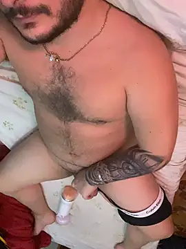 Snapshot of HOTDAN92 chatting on 01-14-26, 01:00 HOTDAN92 online show from 01-14-26, 01:00