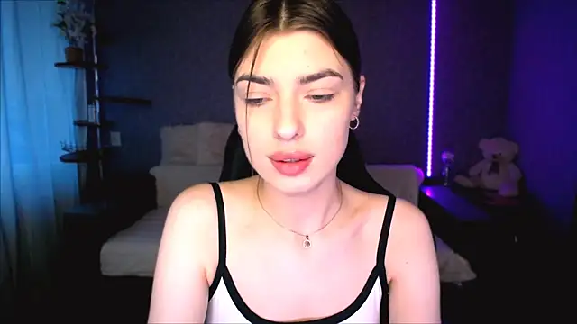 Snapshot of Dianaa_Lee0 chatting on 06-18-26, 03:38 Dianaa Lee0 online show from 06-18-26, 03:38