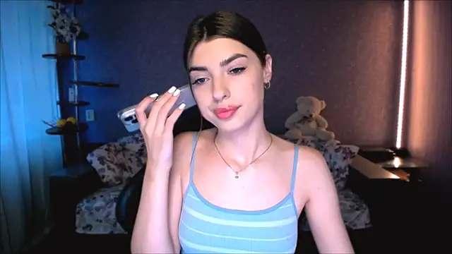 Snapshot of Dianaa_Lee0 chatting on 08-03-26, 02:11 Dianaa Lee0 online show from 08-03-26, 02:11