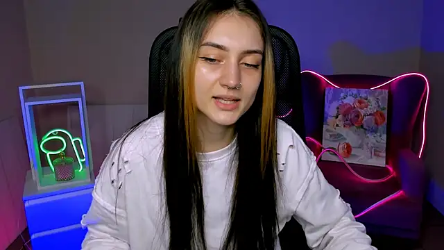 olivianorton online show from 11-04-25, 02:49