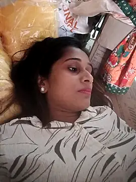 hotshreya69 online show from 10-17-25, 08:39