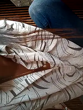 Snapshot of hotshreya69 chatting on 11-06-25, 08:15 hotshreya69 online show from 11-06-25, 08:15