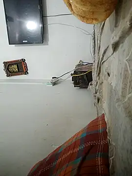 Snapshot of hotshreya69 chatting on 11-11-25, 07:47 hotshreya69 online show from 11-11-25, 07:47