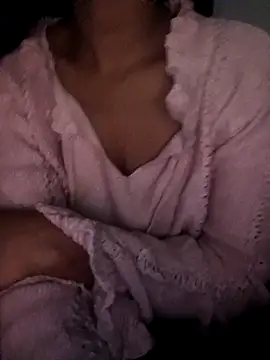 Snapshot of hotshreya69 chatting on 11-22-25, 05:56 hotshreya69 online show from 11-22-25, 05:56