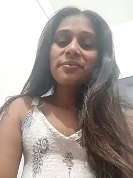 Snapshot of hotshreya69 chatting on 11-25-25, 08:36 hotshreya69 online show from 11-25-25, 08:36