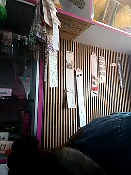 Snapshot of hotshreya69 chatting on 11-27-25, 07:54 hotshreya69 online show from 11-27-25, 07:54