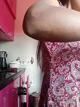 Snapshot of hotshreya69 chatting on 12-03-25, 04:53 hotshreya69 online show from 12-03-25, 04:53