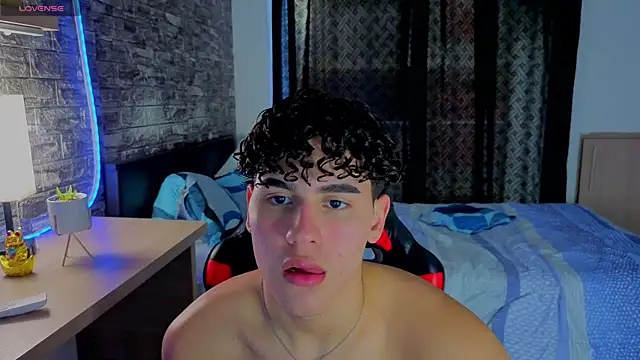 Theimperialboys  online show from 04-18-26, 09:48