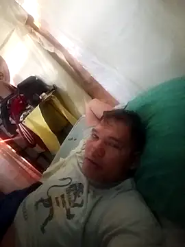 Snapshot of Franklin111230 chatting on 11-27-25, 11:45 Franklin111230 online show from 11-27-25, 11:45