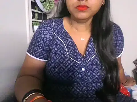 Snapshot of its_me_Rashmi chatting on 10-11-25, 04:27 its me Rashmi online show from 10-11-25, 04:27