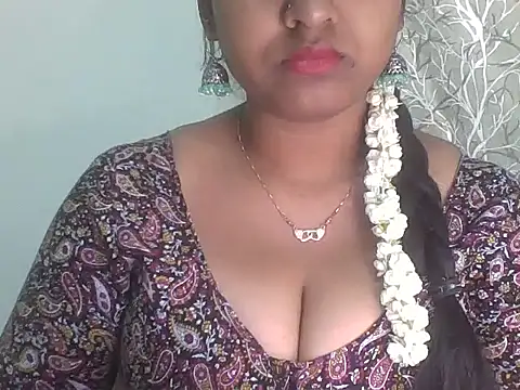 its me Rashmi online show from 02-28-26, 06:36