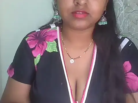 its me Rashmi online show from 03-15-26, 05:41