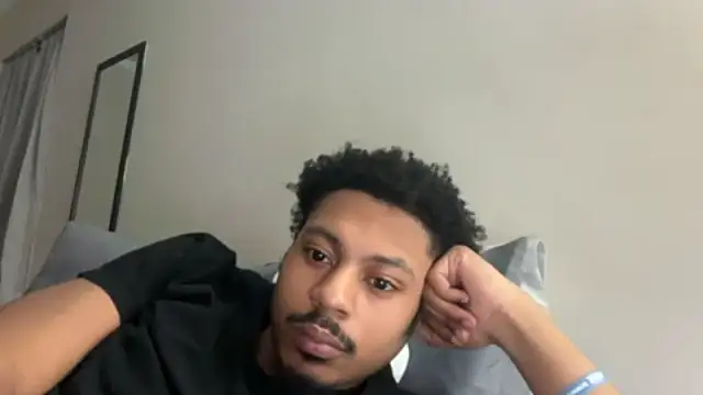 Snapshot of Yungandhungd chatting on 02-06-26, 02:16 Yungandhungd online show from 02-06-26, 02:16