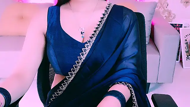 Snapshot of My_Rose chatting on 01-09-26, 05:37 My Rose online show from 01-09-26, 05:37