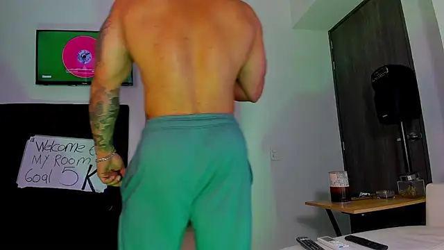 Andrew Johnnson online show from 10-09-25, 05:44