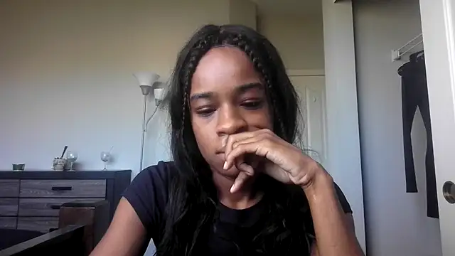 Marlowlovee online show from 09-14-25, 05:01