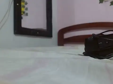 Snapshot of Paola_2105 chatting on 09-08-25, 05:45 Paola 2105 online show from 09-08-25, 05:45