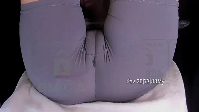Snapshot of Cameltoe_squirt_inPants chatting on 12-22-24, 02:49 Cameltoe squirt inPants online show from 12-22-24, 02:49