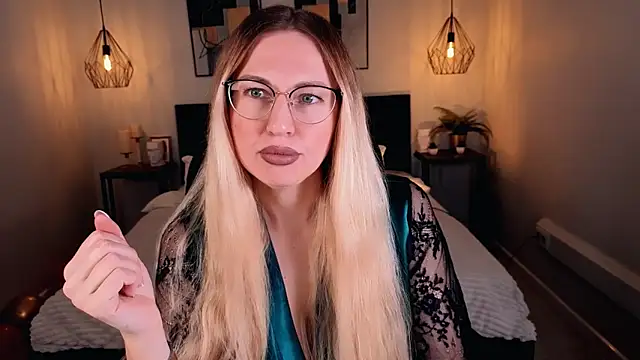 Lexi terele online show from 09-21-25, 06:37