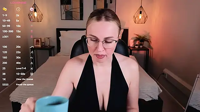 Lexi terele online show from 11-27-25, 06:59